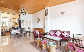 Kasauli Edge Apt With Balcony